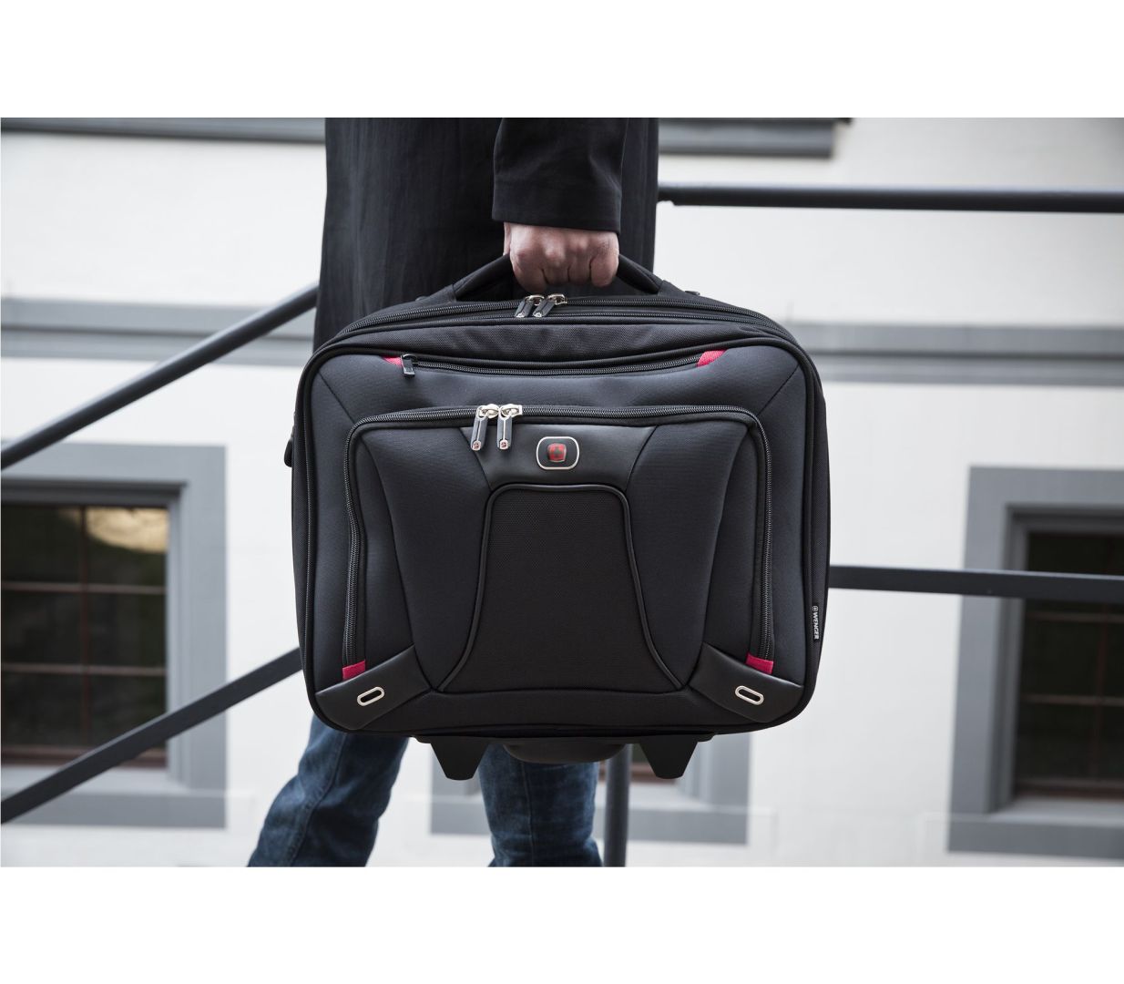 Wenger Transfer Expandable Wheeled Laptop Case 16