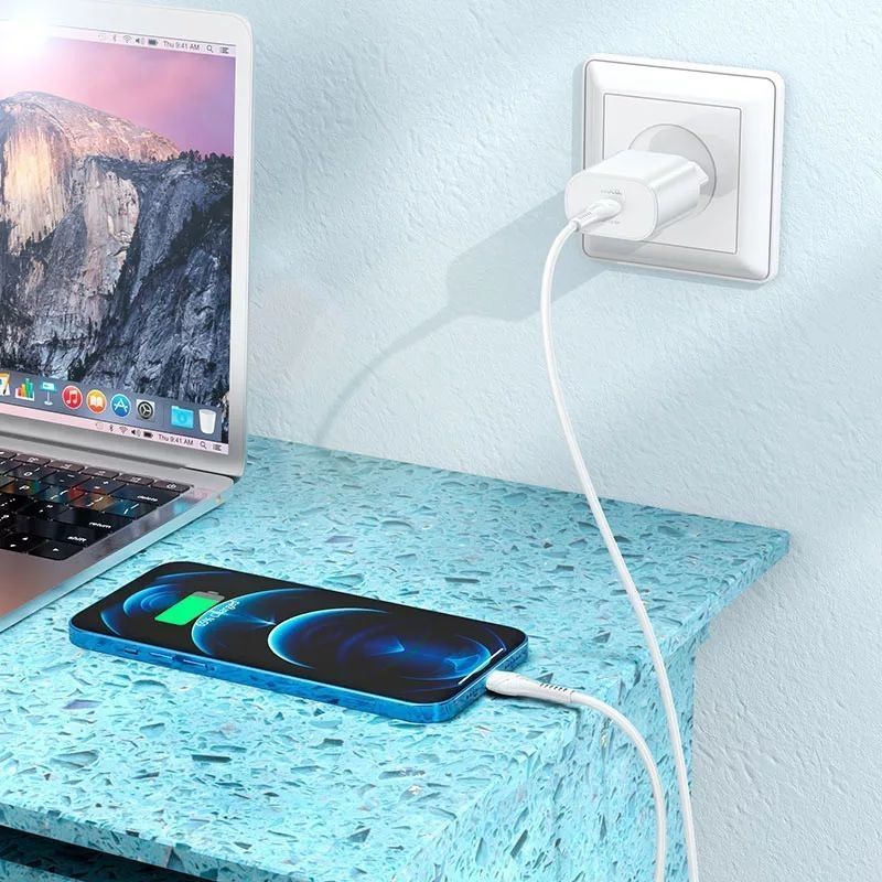 Hoco 25W PD + QC Type-C fehér hálózati töltő adapter + 1m Type-C to Lightning kábel